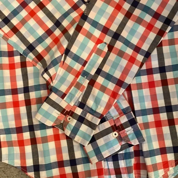 Laid American eagle slim fit button down - Picture 2 of 4